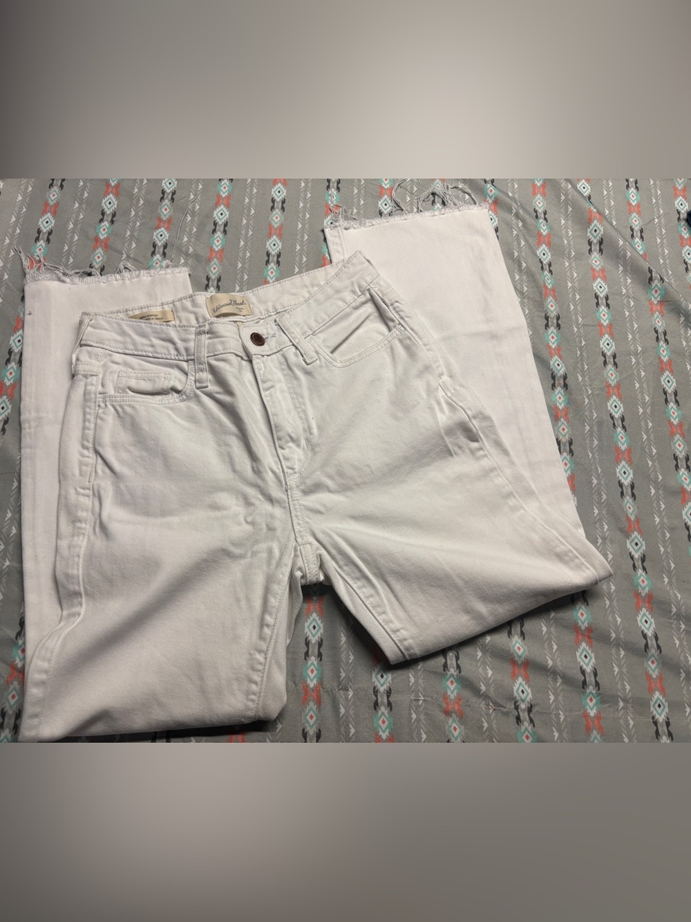 ⚛️Universal Thread White High-Rise Bootcut Jeans
